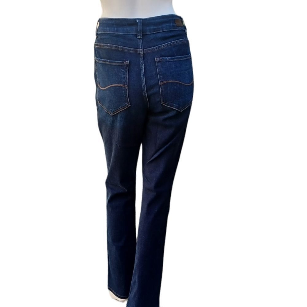 572123..Lee Modern Series Curvy Bootcut Jeans W31", 32"Inseam 9"Rise