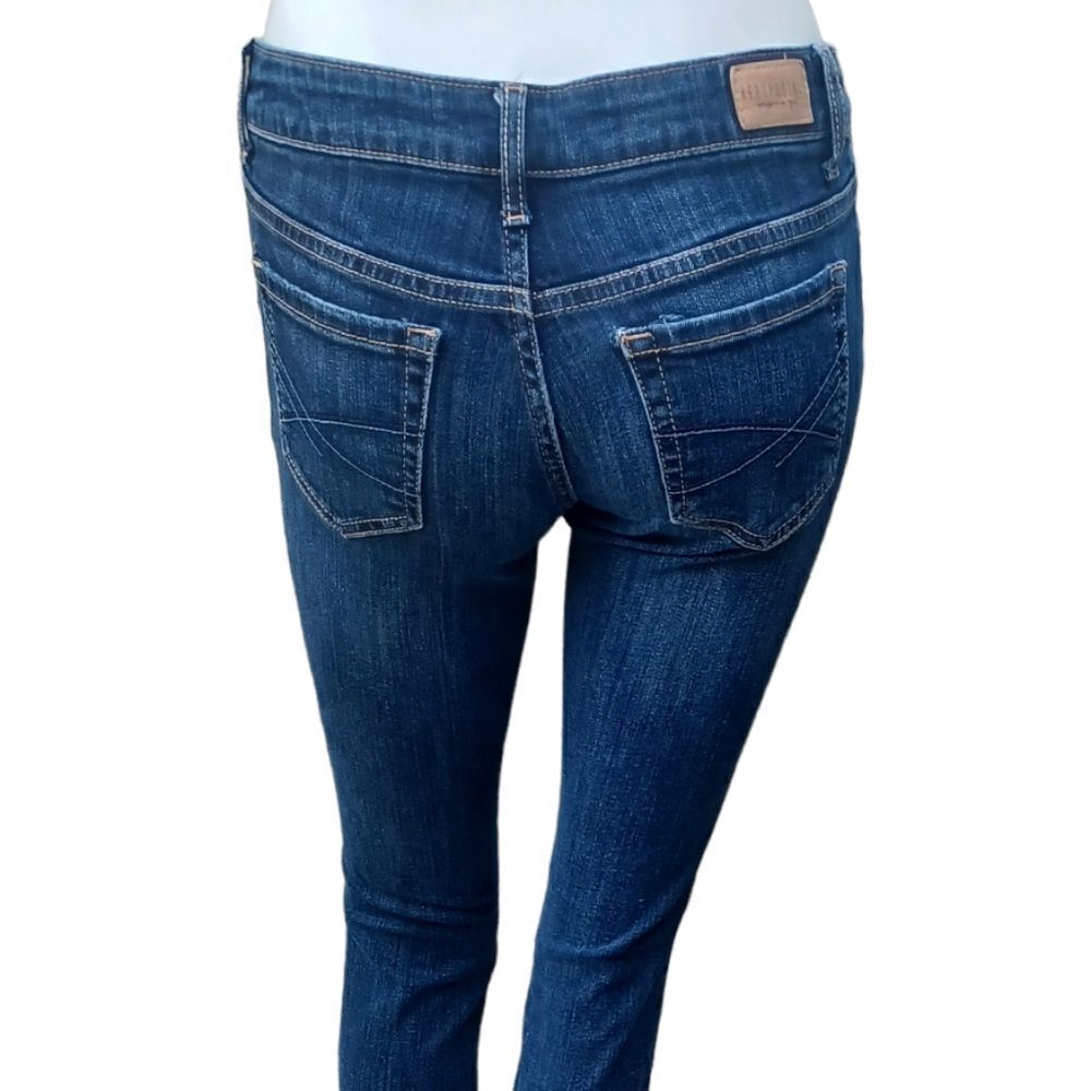 576923.....Aeropostale Denim Skinny Jeans Size0 Short, 28"W, 27" Inseam 6"Rise