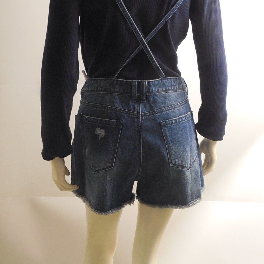 577148....Tinsel Town Rue21 Jumper Shorts Size XL