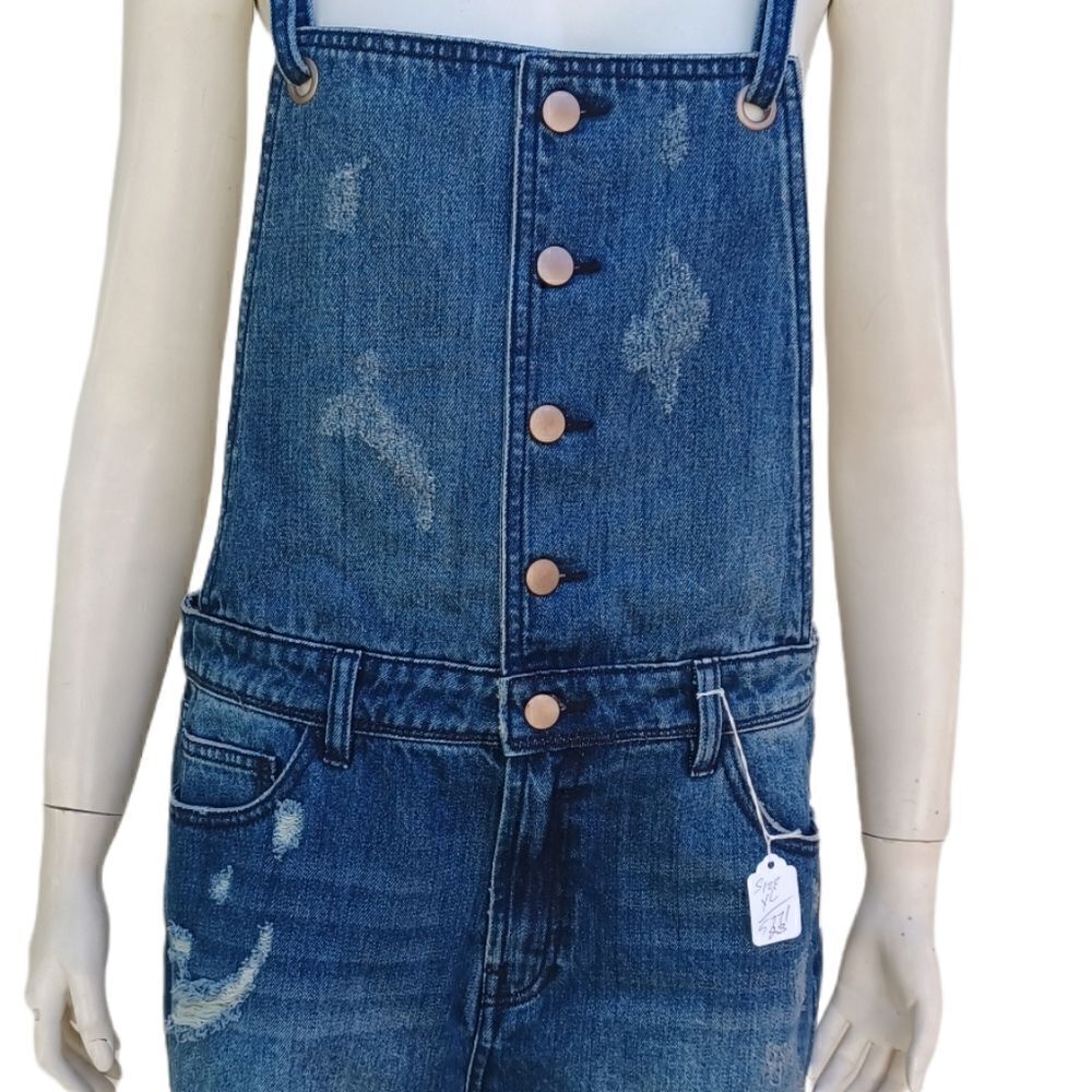 577148....Tinsel Town Rue21 Jumper Shorts Size XL