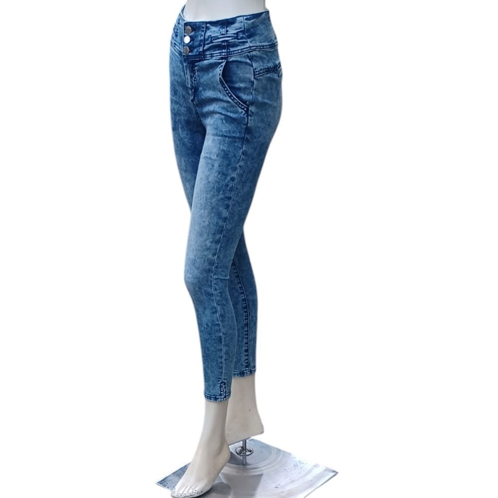 8103.....bebe Skinny Jeans Size 26, W22" 24"Inseam  9"Inseam