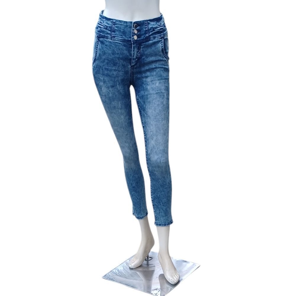 8103.....bebe Skinny Jeans Size 26, W22" 24"Inseam  9"Inseam