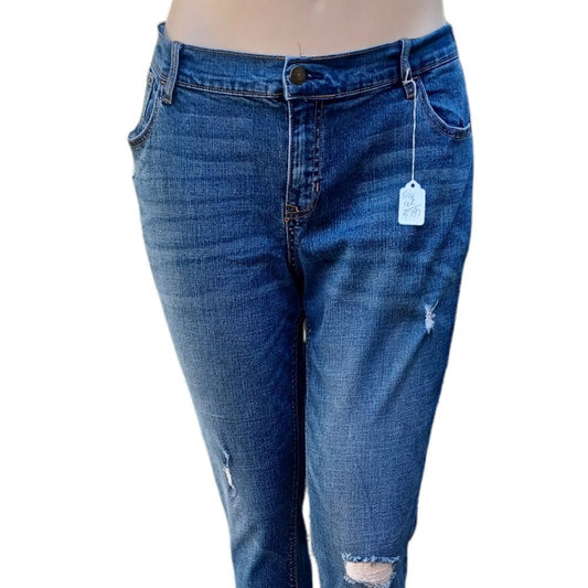 579725..Old Navy Boyfriend Jeans Size 16R, 41"W, 26" Inseam, 9"Rise