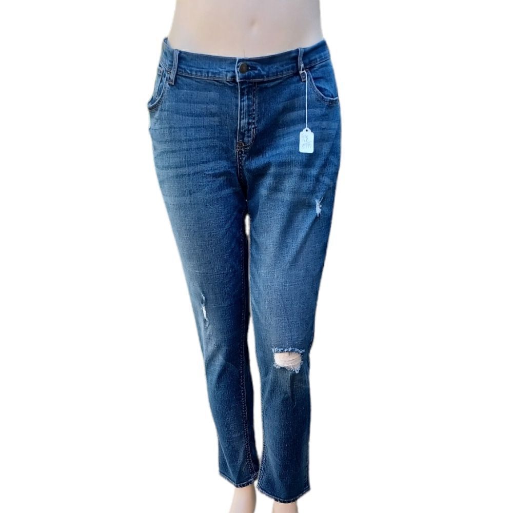 579725..Old Navy Boyfriend Jeans Size 16R, 41"W, 26" Inseam, 9"Rise