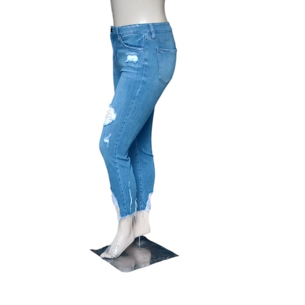 8107.....Fashion Nova Skinny Jeans Size 11, W28" 24"Inseam 10"Rise
