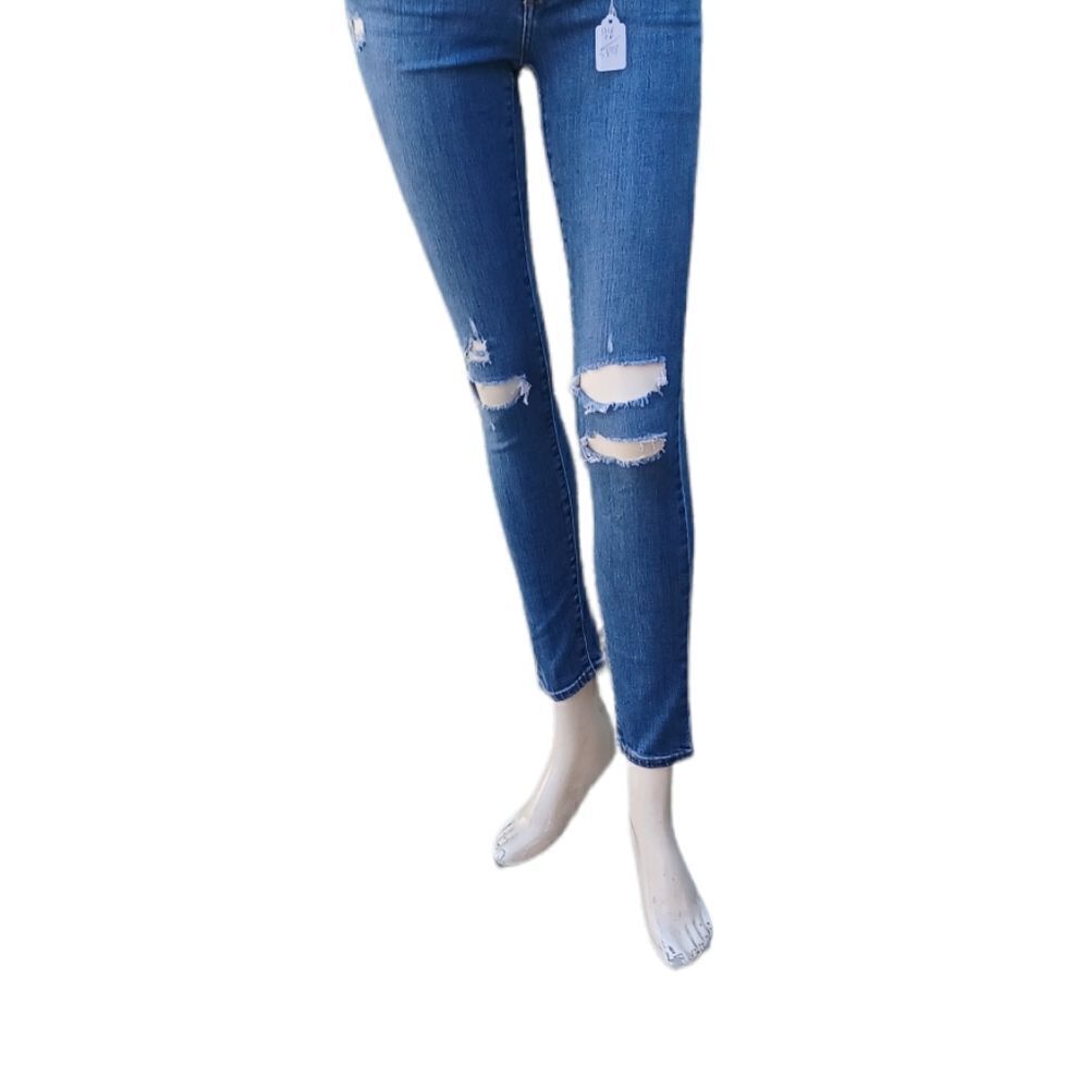 580325....Levi 711 Skinny Jeans Size 26, 29"W