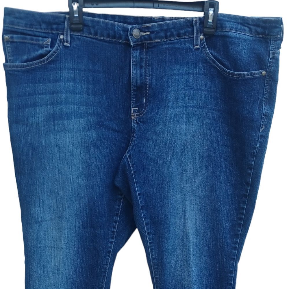 7004834....Jessica Simpson Skinny Jeans Size 24W, W42" 24"Inseam 10"Rise