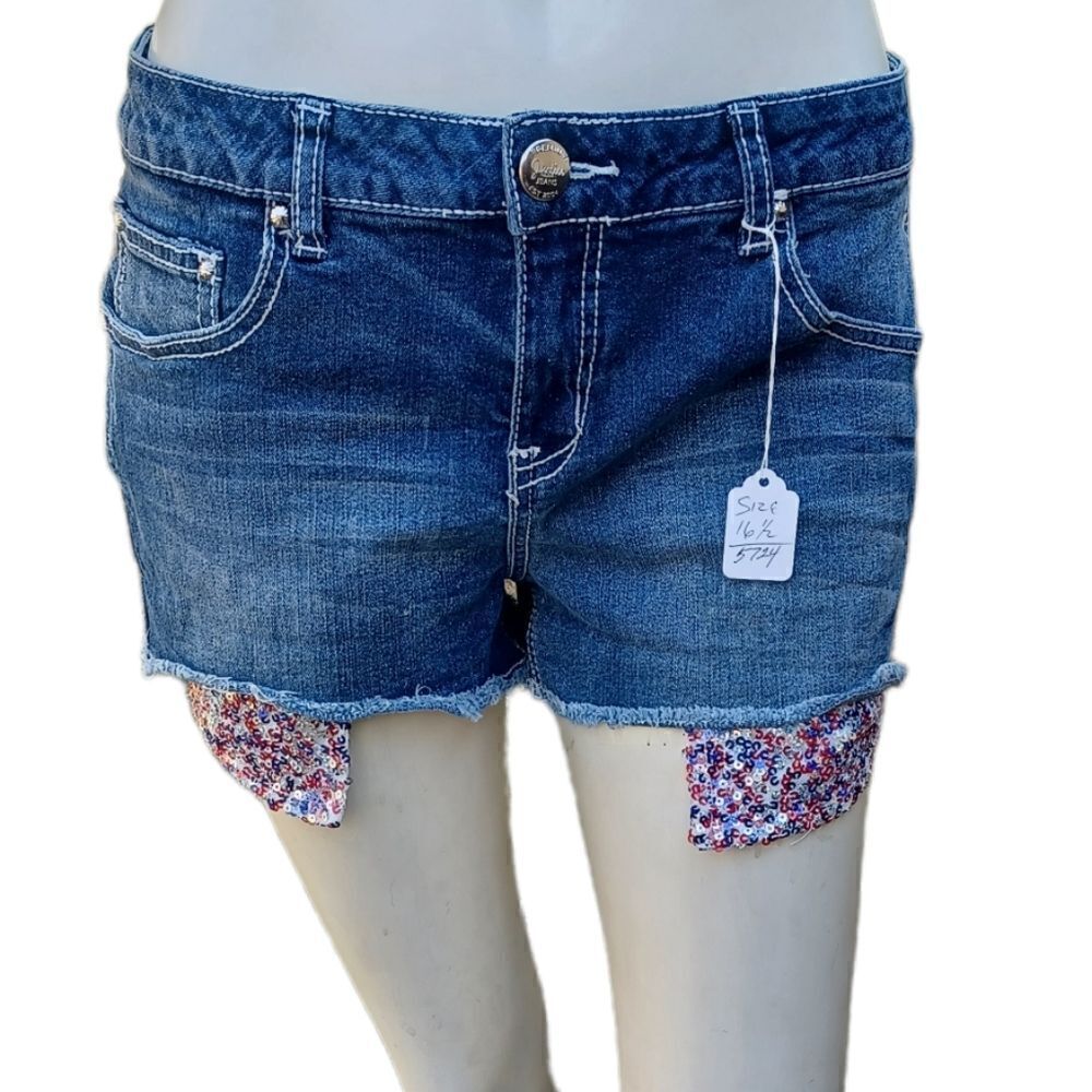 572422....Justice Premium Shorts Size 16-1/2, Measured 33" Waist