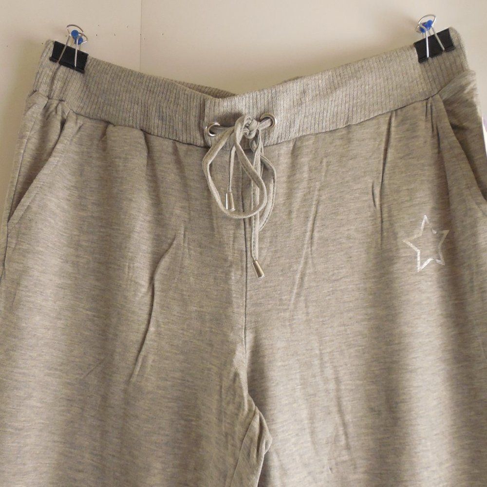 578025..Foil Star Elastic Hem Jogger