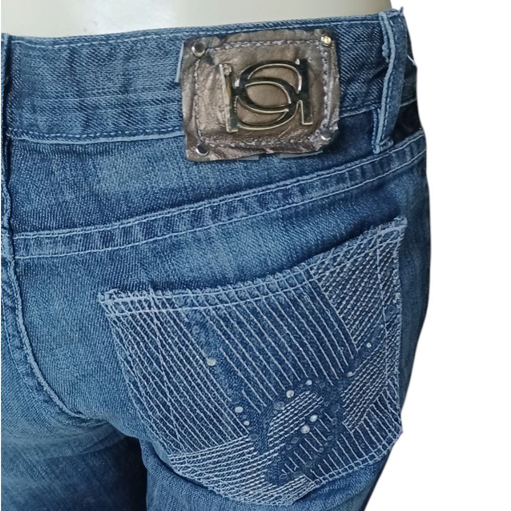 8111.....bebe Flare Jeans Size 29, W28" 28"Inseam 7"Rise