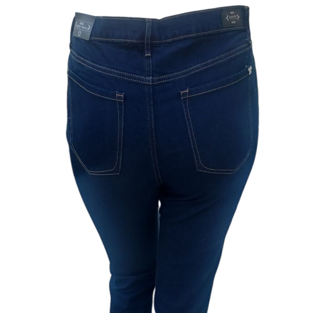 Sku 7004127....Nanette Lepore Bootcut Jeans Size 12, W31" 31"Inseam 11"Rise