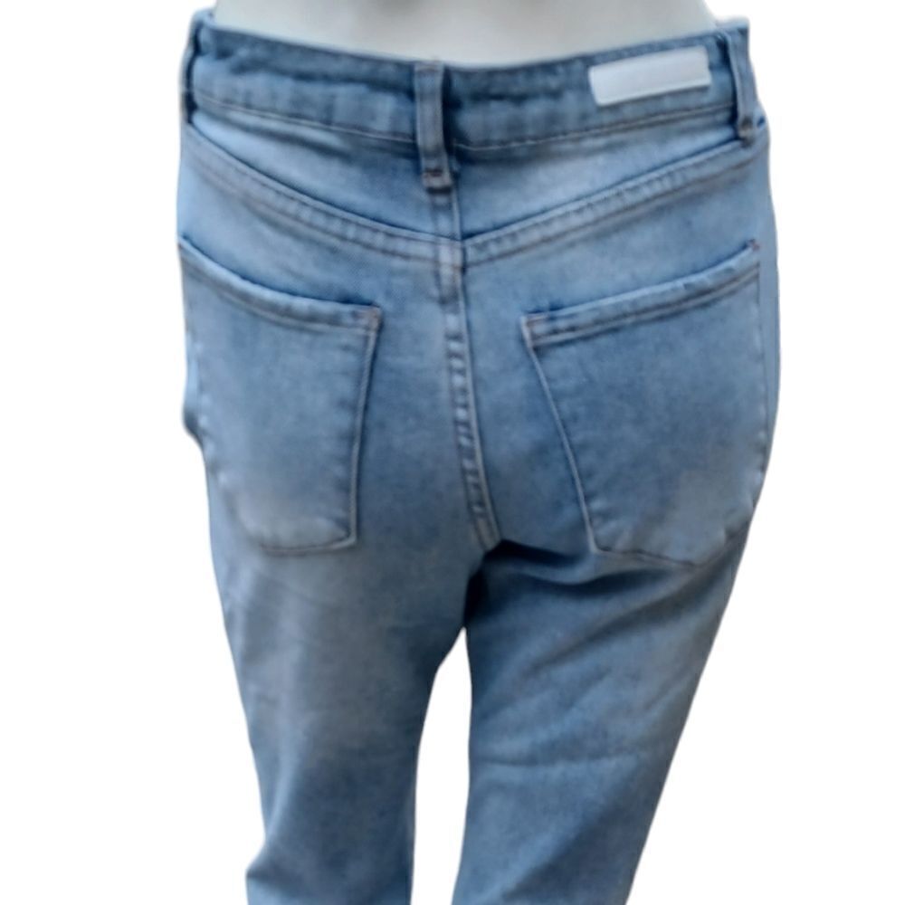 688145....Kendall & Kylie Skinny Jeans Size 3/4
