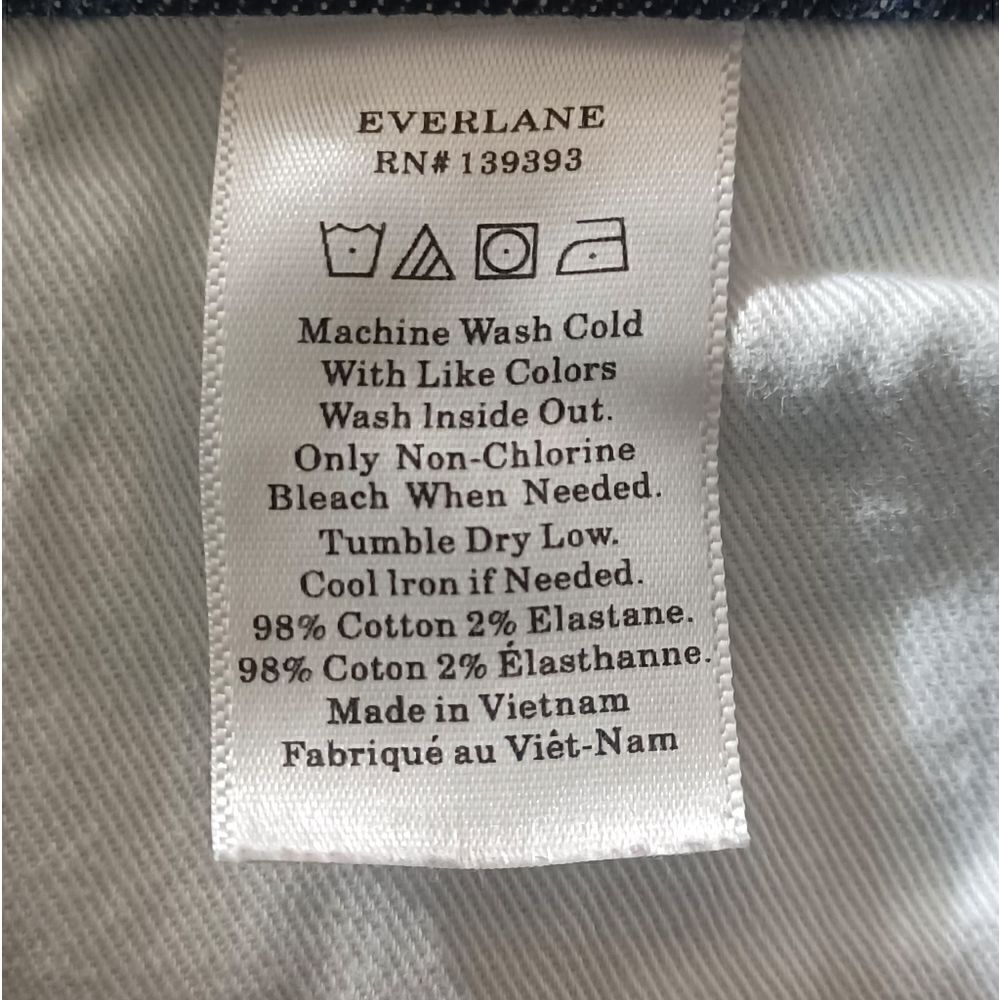 688245....Everlane Skinny Jeans Size 24