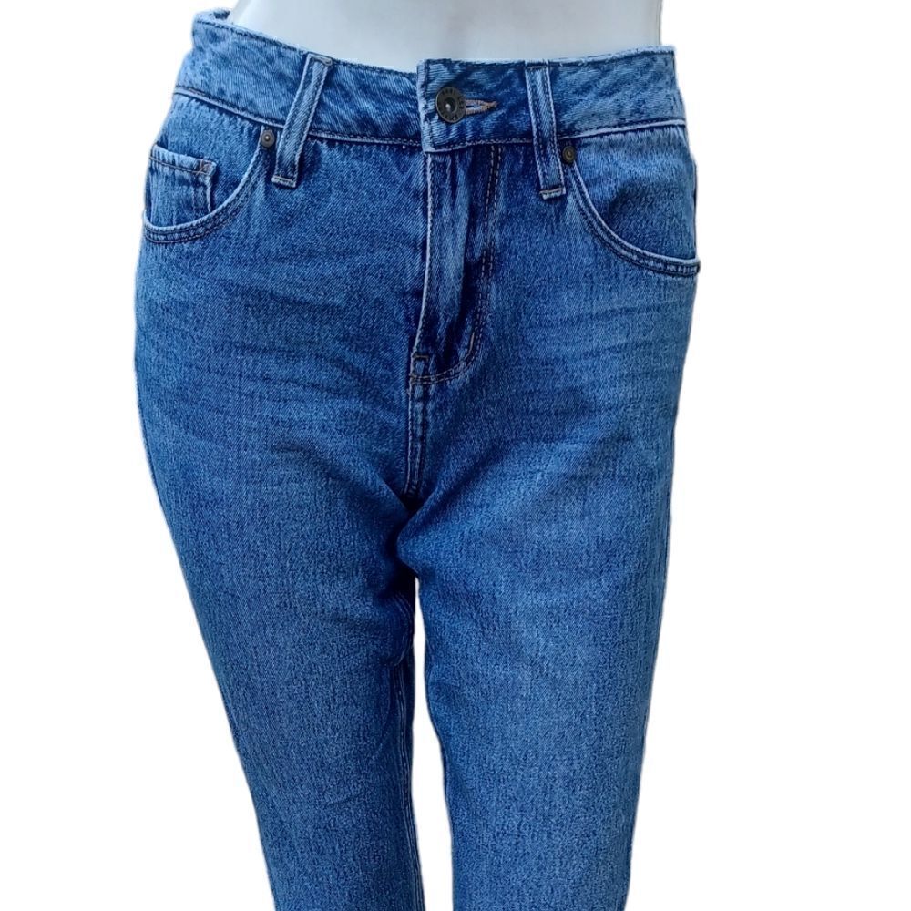 688645....EMPYRE Eileen Mom Jeans Size 0