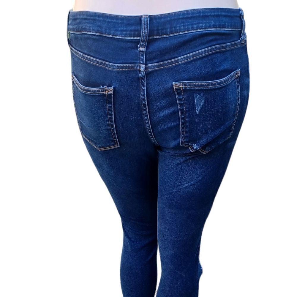 575023...a.n.a Denim Jegging Jeans Size 12, 30" Waist 27" Inseam 9" Rise