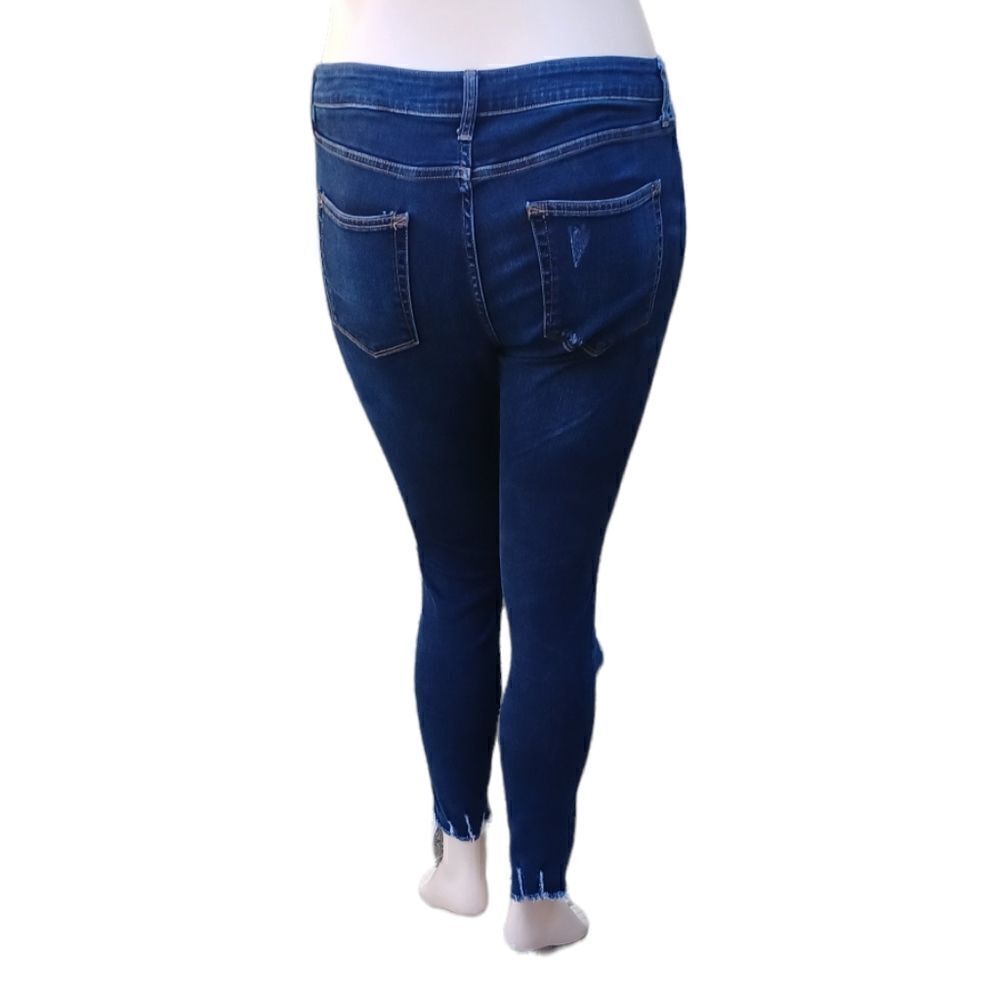 575023...a.n.a Denim Jegging Jeans Size 12, 30" Waist 27" Inseam 9" Rise