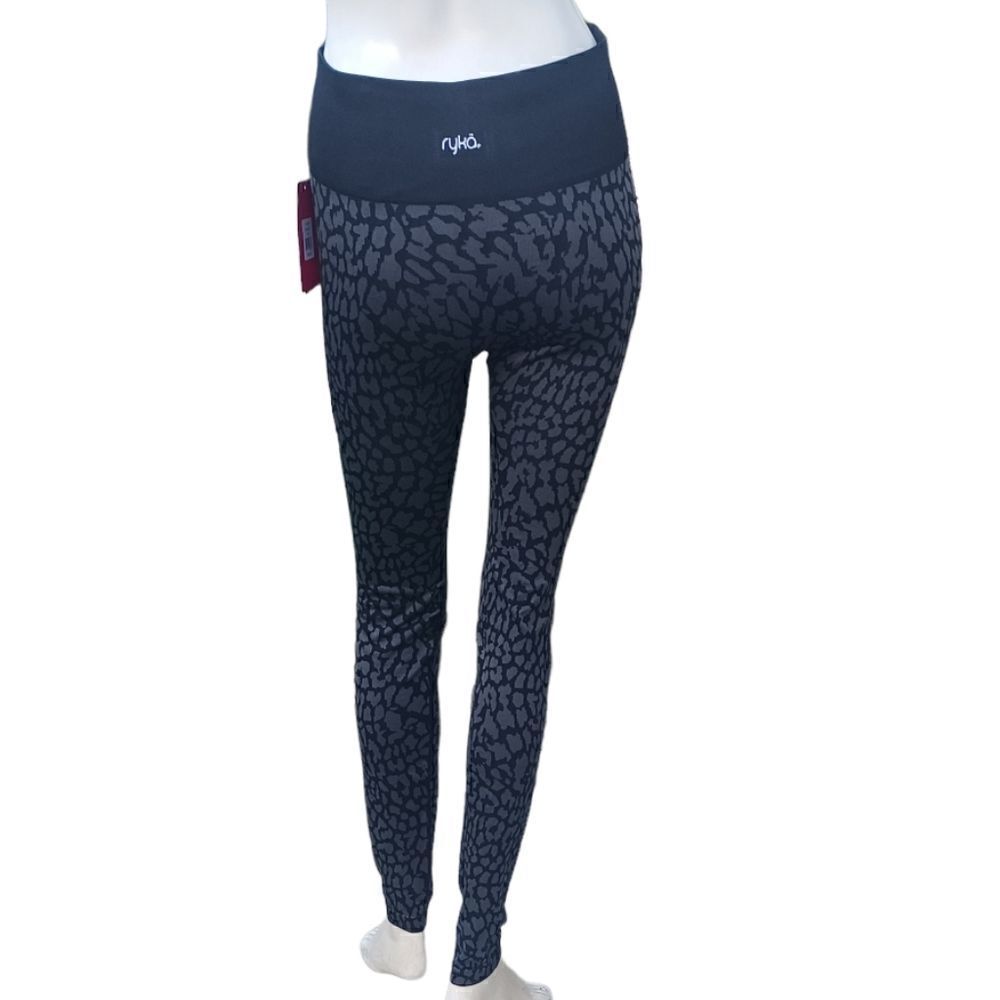 582514...Ryka Active Wear Animal Jacquard Legging