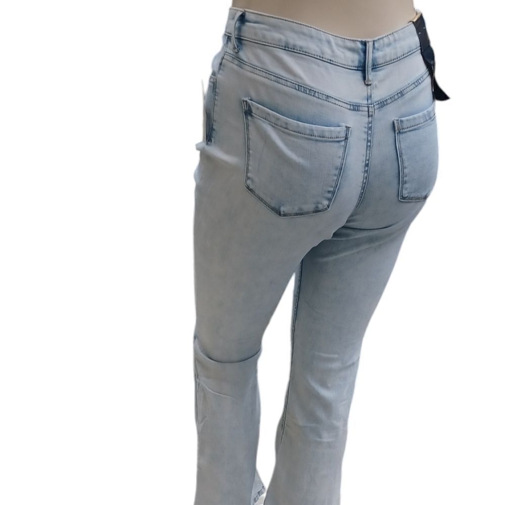 593036.....Indigo Rein Curvy Fit Distressed Flare Jeans