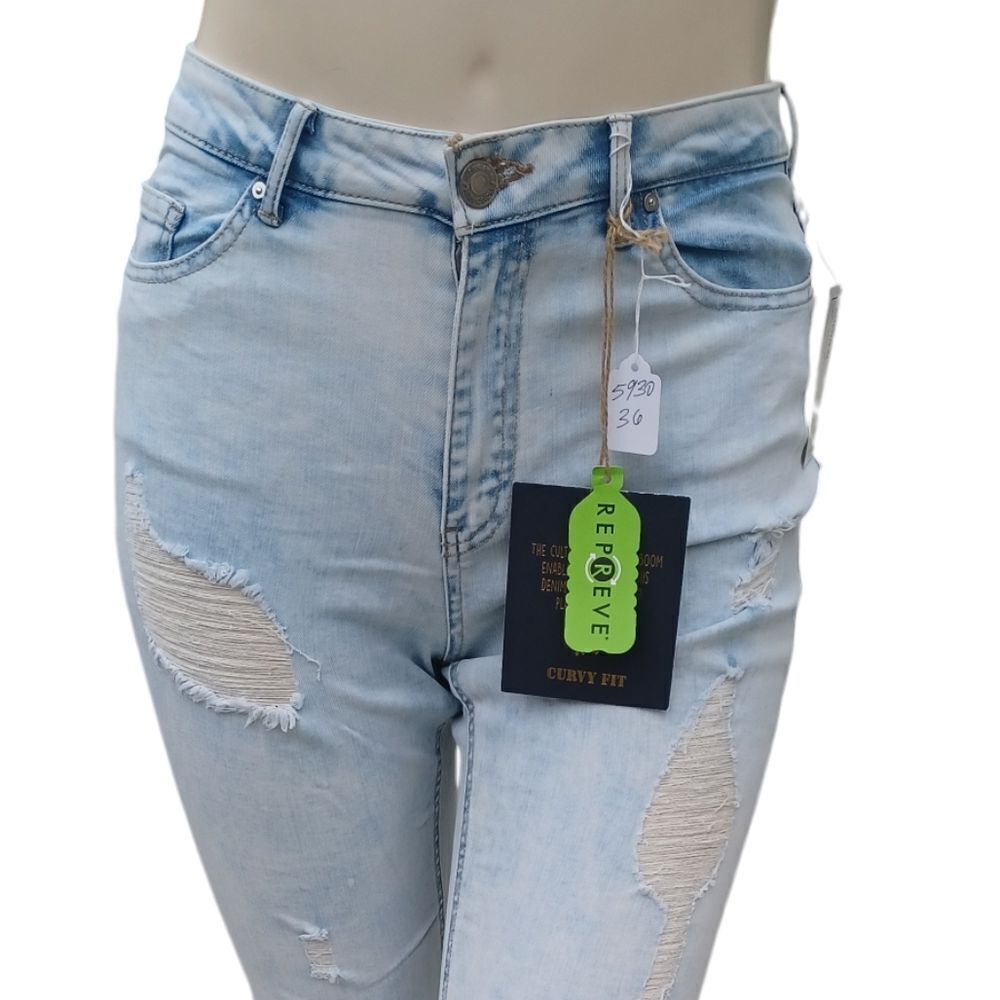 593036.....Indigo Rein Curvy Fit Distressed Flare Jeans