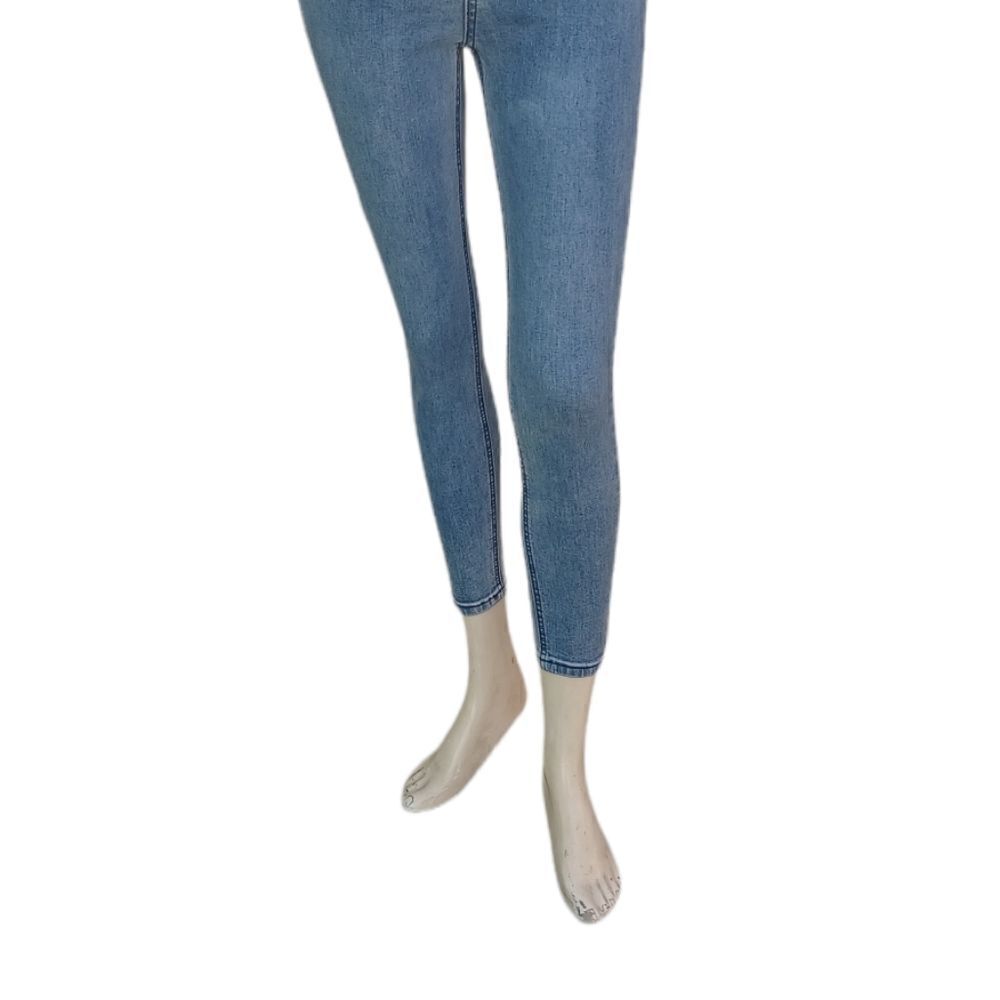 585447.....Chic Ven Skinny Jeans Size S