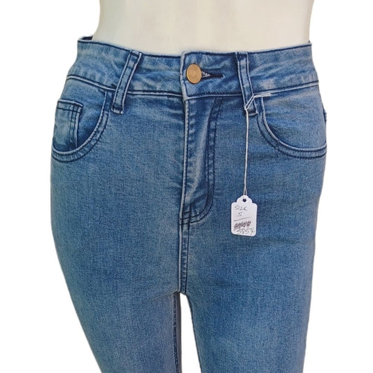 585447.....Chic Ven Skinny Jeans Size S