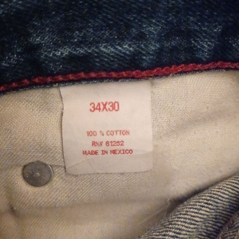 682224..Arizona Jean Co Relaxed Straight Size 34X30, 10" Rise