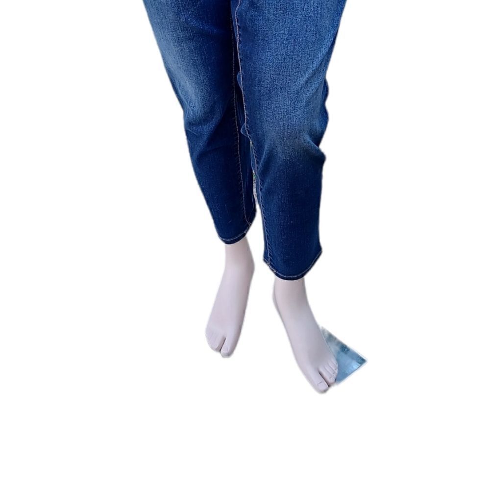 585119 AVA VIV Skinny Jeans Size 22W, W40" 27"Inseam  11"Rise