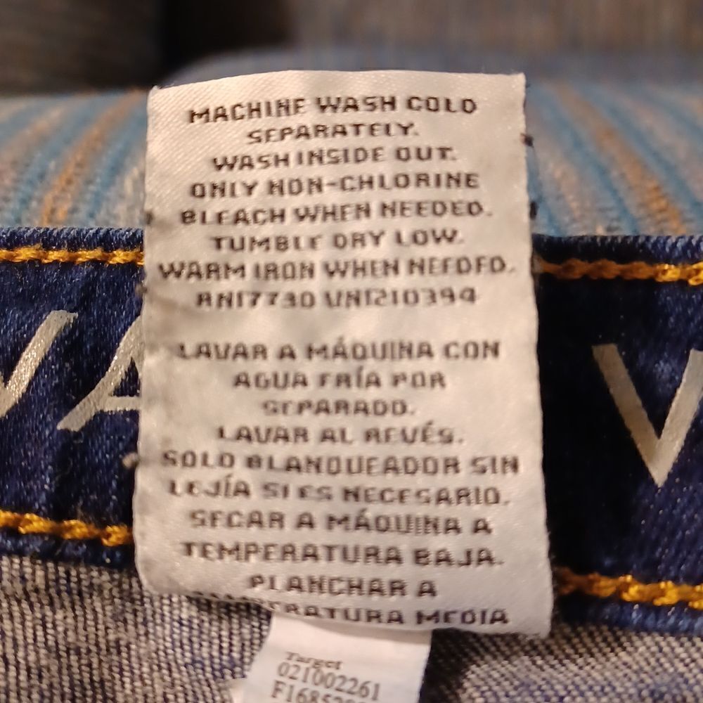 585119 AVA VIV Skinny Jeans Size 22W, W40" 27"Inseam  11"Rise