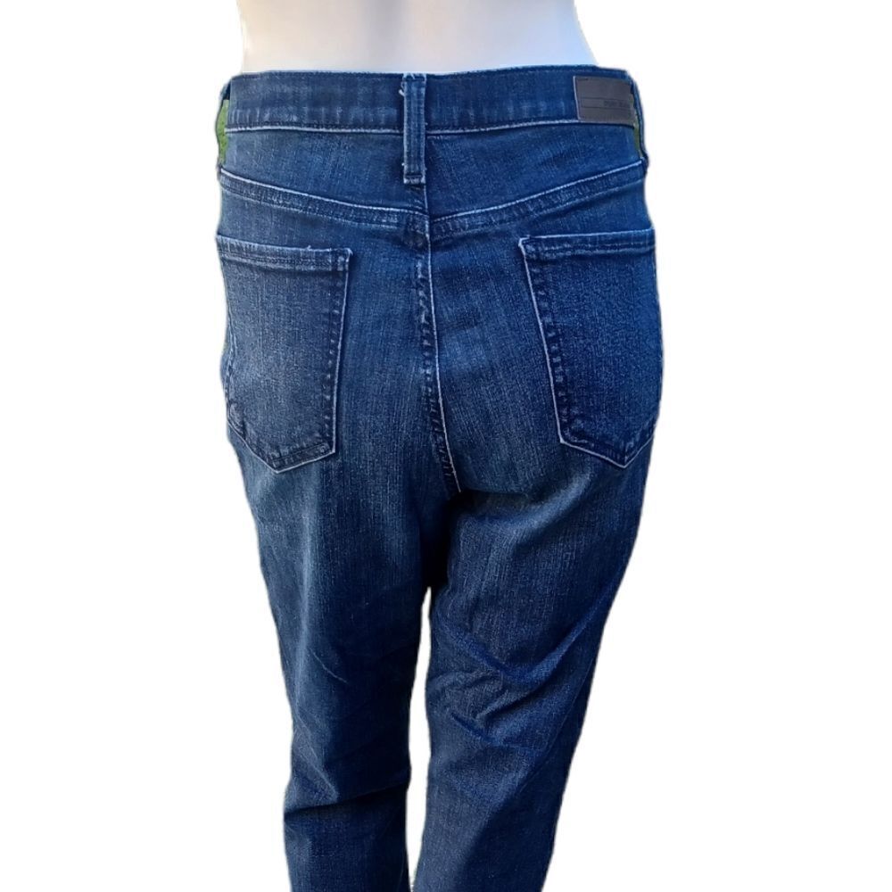 586319......DKNY Straight leg Jeans Size 10x30, 8" Rise