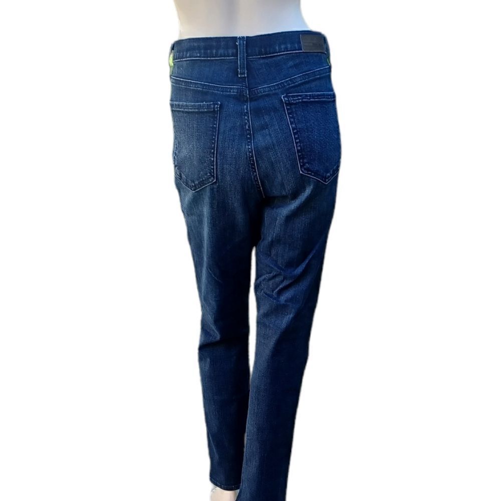586319......DKNY Straight leg Jeans Size 10x30, 8" Rise