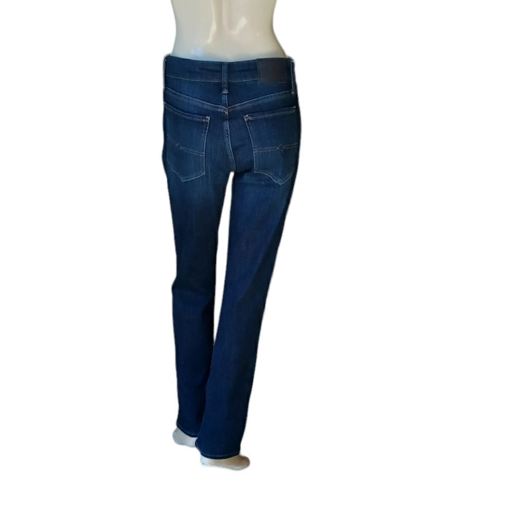700618.....Lucky Brand Straight leg Jeans Size 6/28 Regular, 9"Rise