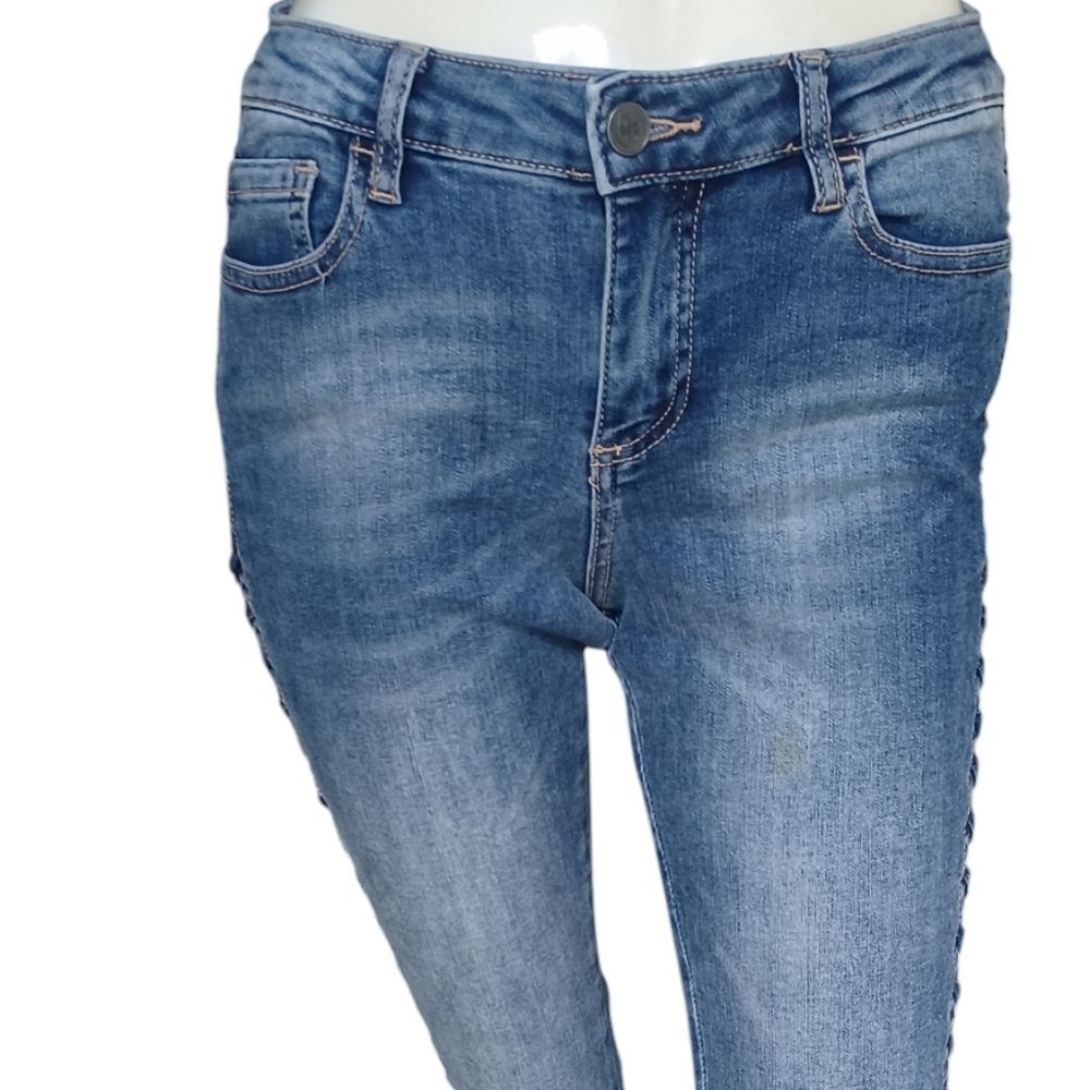 8110...bebe Skinny Jeans Size 27, W26" 24"Inseam  8"Rise