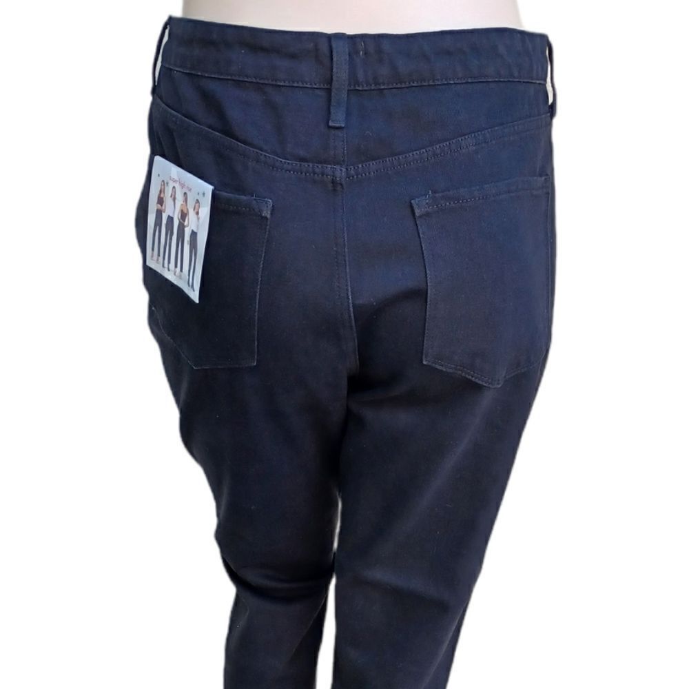 616023.....Simple Society Straight leg Jeans, 26"Inseam 12"Rise