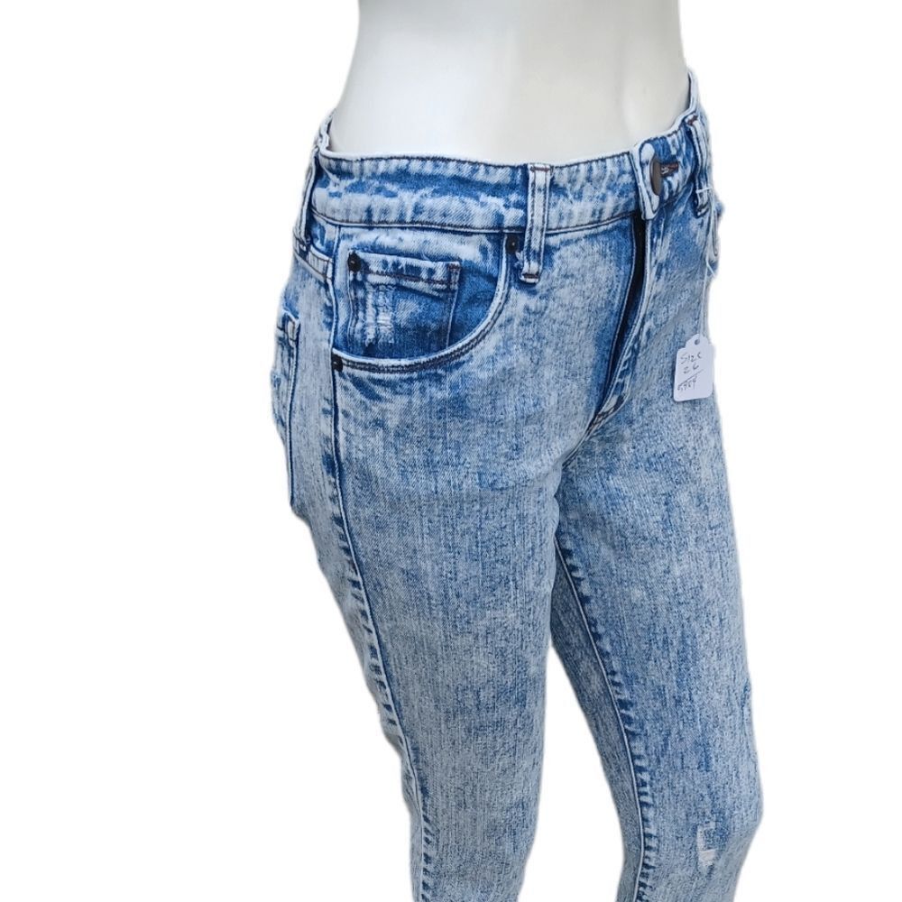 590431.....Girls STS Blue High Rise Skinny Jeans Size 26, W26" 25"Inseam 9"Rise