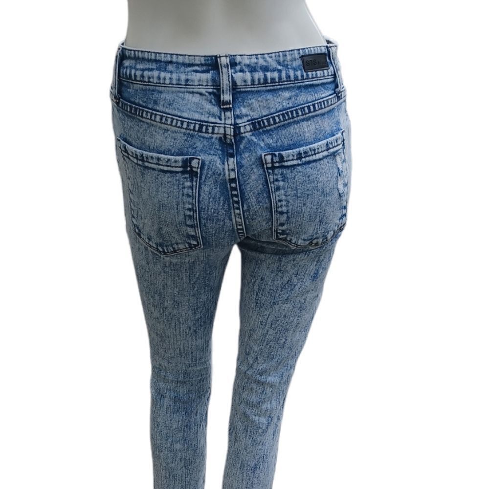 590431.....Girls STS Blue High Rise Skinny Jeans Size 26, W26" 25"Inseam 9"Rise