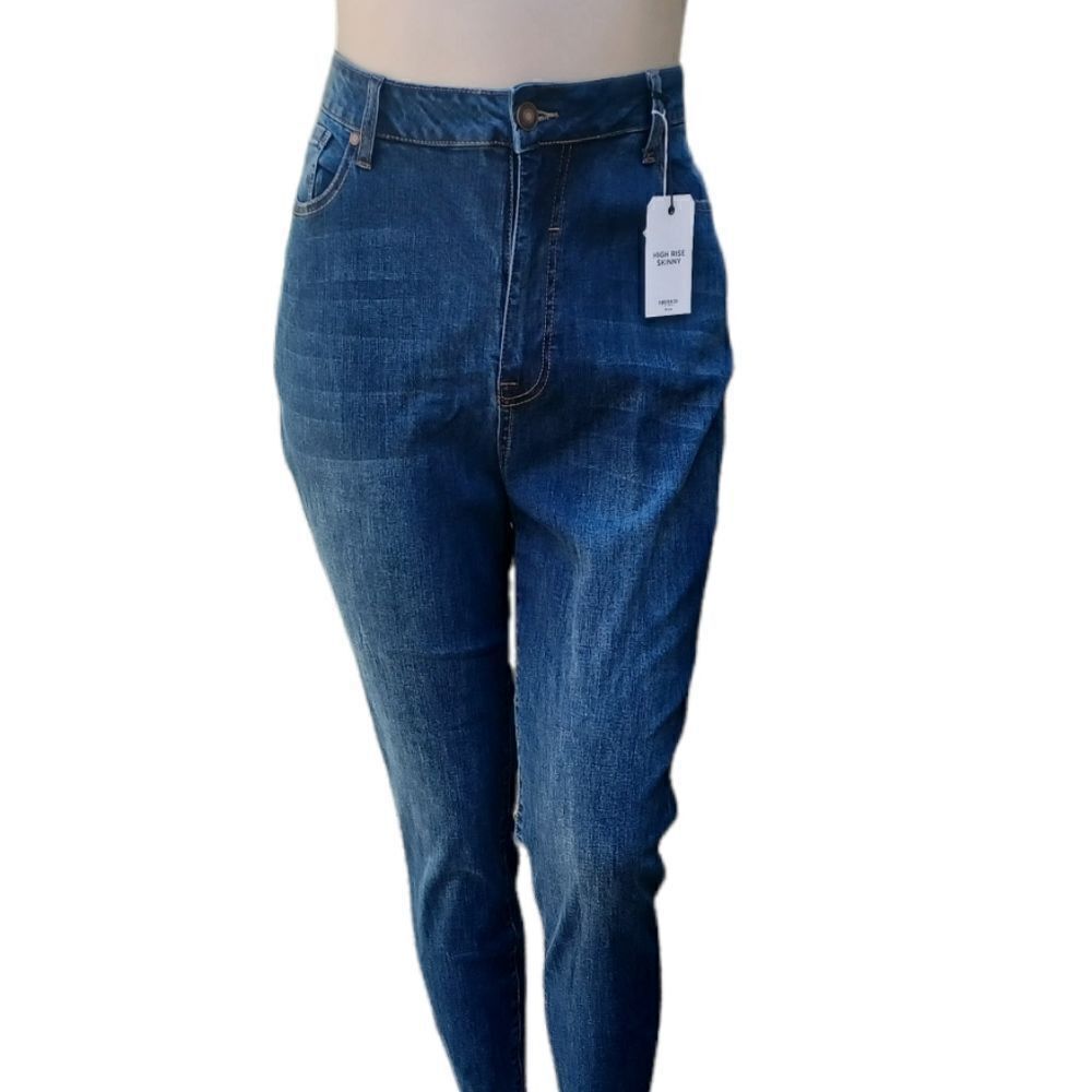 590631...Forever21 High Rise Skinny Jeans Size 18