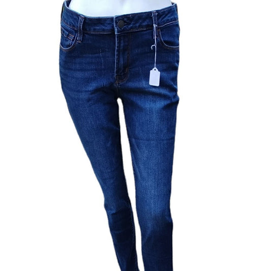 590931....Old Navy Rockstar Skinny Jeans Size 8, W28" 28"Inseam 9"Rise