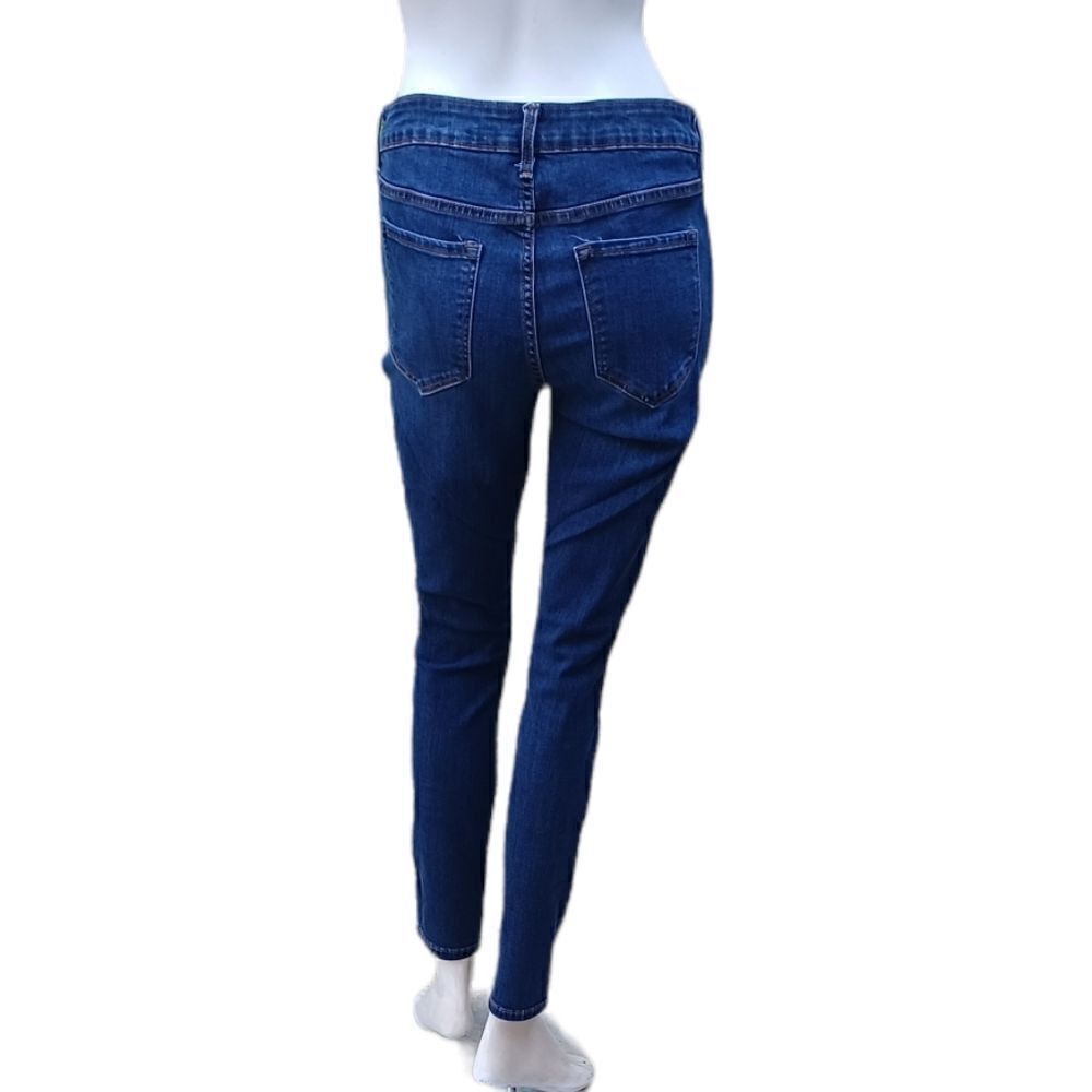 590931....Old Navy Rockstar Skinny Jeans Size 8, W28" 28"Inseam 9"Rise