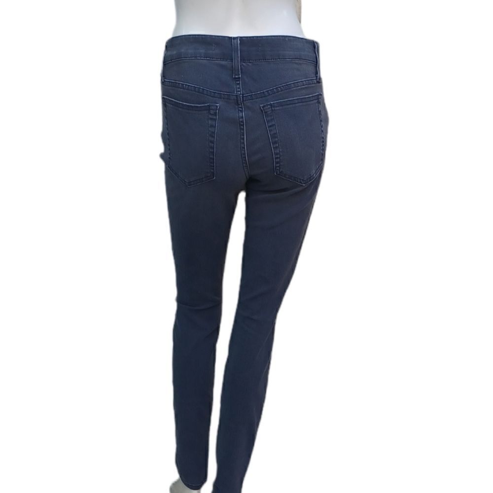 587424.Joe's Grey Mid Rise Skinny Jeans Size W26, 32"Inseam  8 1/2"Rise