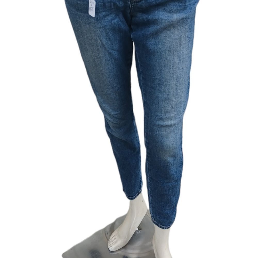 590830.....Eunina Low Rise Skinny Jeans Juniors Size 5, W26" 27"Inseam 8" Rise
