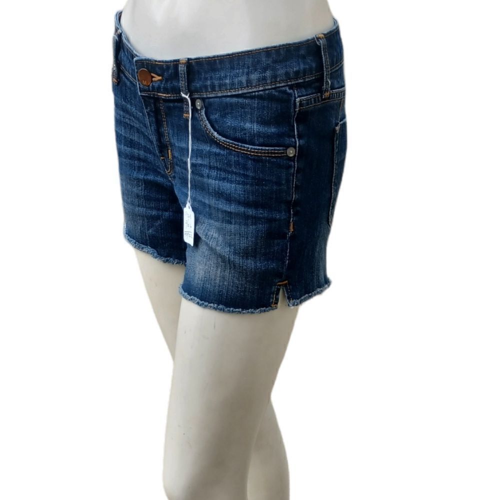 592231....Preowned Mossimo Denim Mid Rise Midi Size 2/26