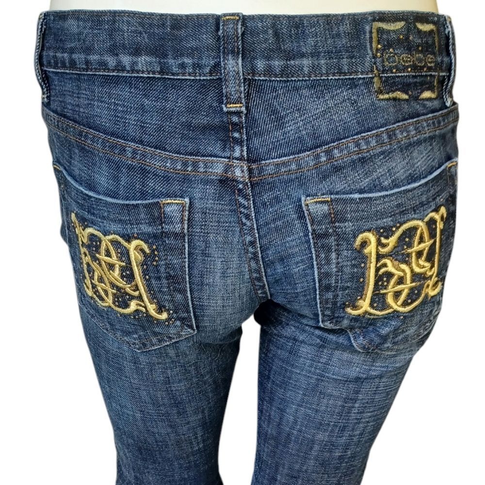 8114....bebe Bootcut Jeans Size 26, W26" 27"Inseam  6"Rise