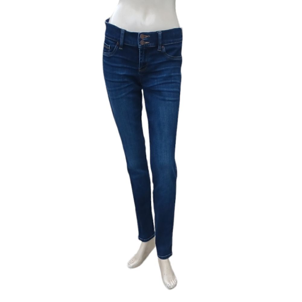 1027.....Soho Legging New York Size 6, W28" 30"Inseam  8"Rise