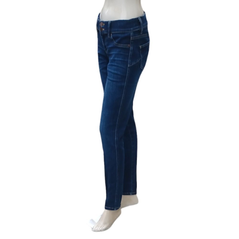1027.....Soho Legging New York Size 6, W28" 30"Inseam  8"Rise