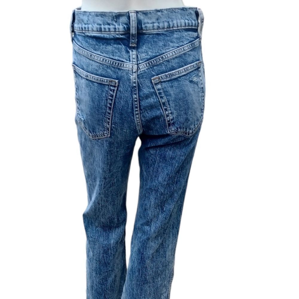 690046...Gap Denim Flare Jeans Size 26 /2R, 10" Rise