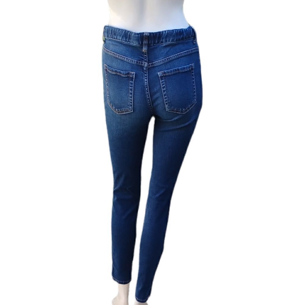 585747.....Girls Cat & Jack Super Skinny Jeans Size 16, W26"  27"Inseam 8"Rise