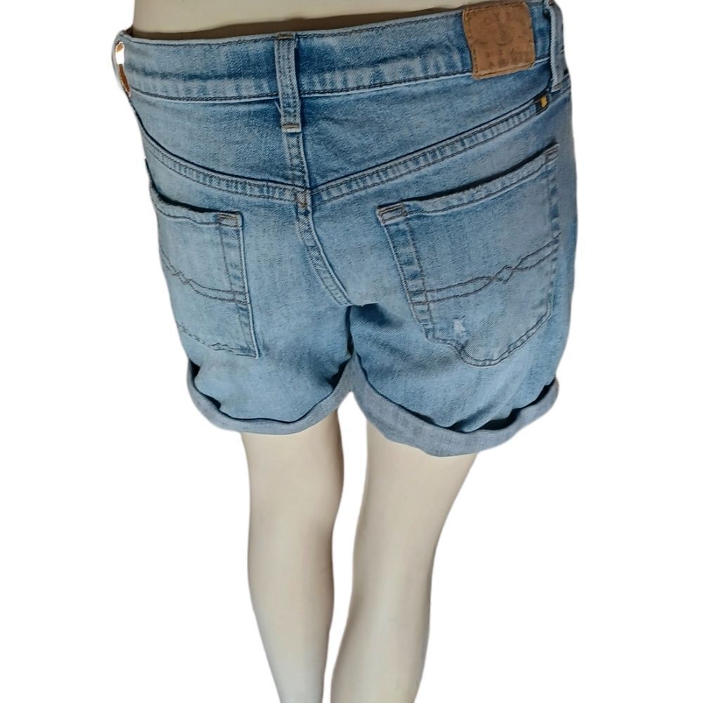 601331.....Lucky Brand Jean Shorts Size 4/27, 9"Rise