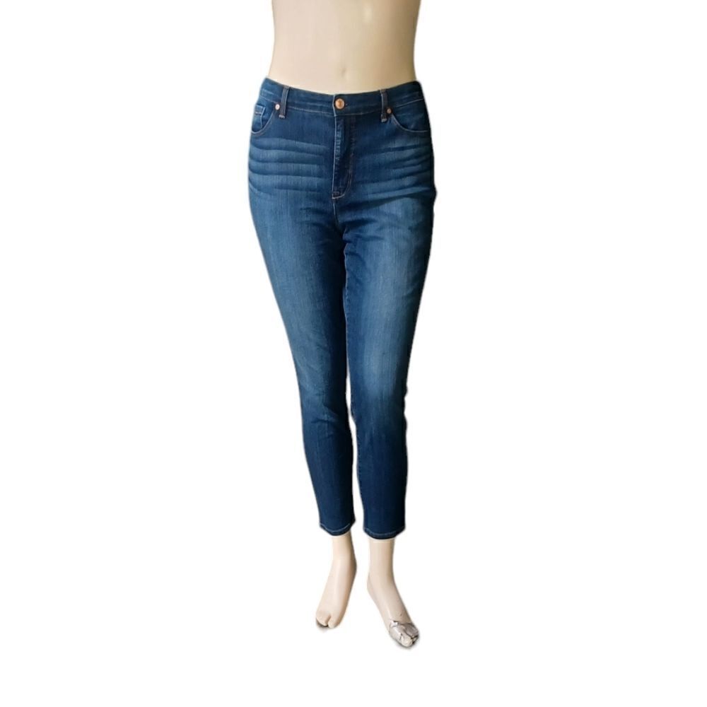 690747....Nine West Skinny Ankle Jeans Size 14, W32" 26"Inseam  11"Rise