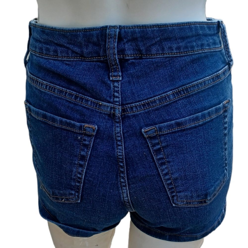 601848.....Wild Fable Jean Shorts Size 2/26R, 26" Waist, 2" Inseam