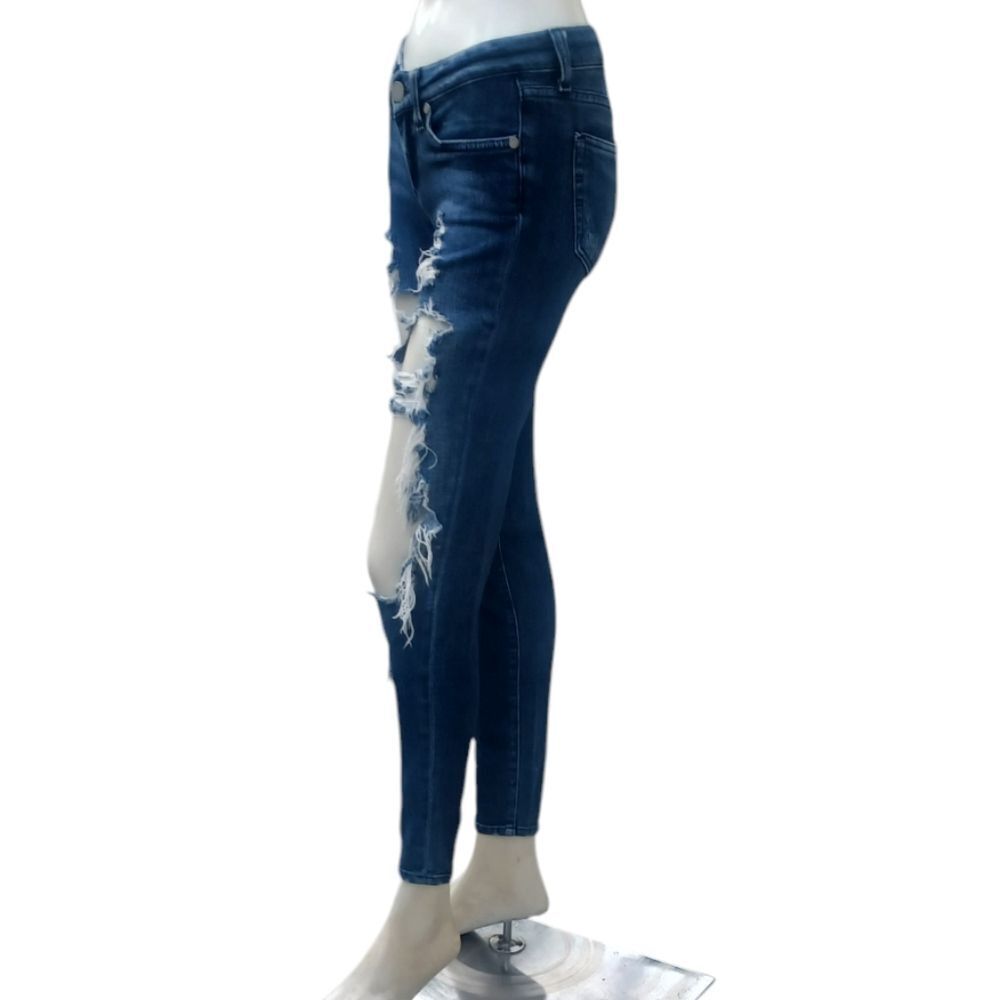 8116..bebe Skinny Jeans Size 25, W26" 28Inseam  7"Rise